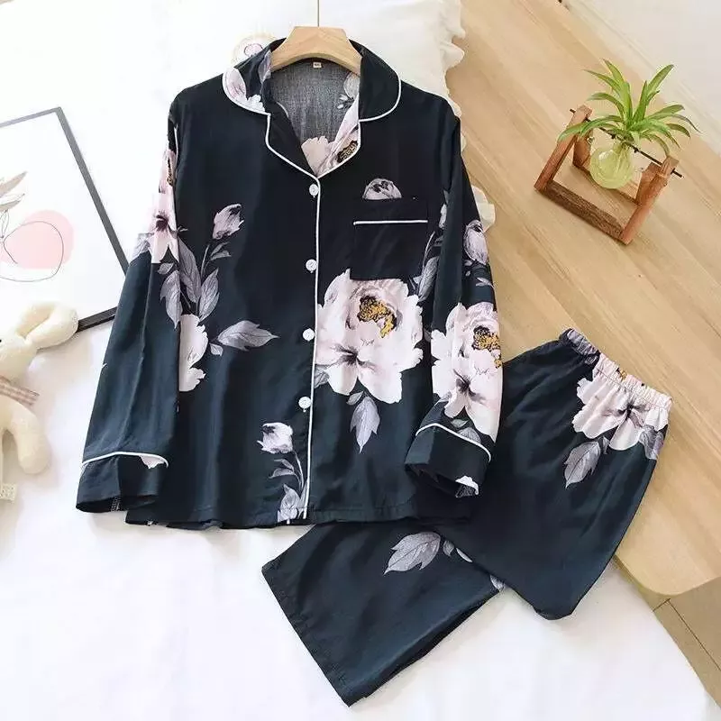 Pyjama satin bleu à fleurs