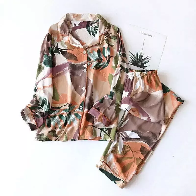 Pyjama satin orange à motifs