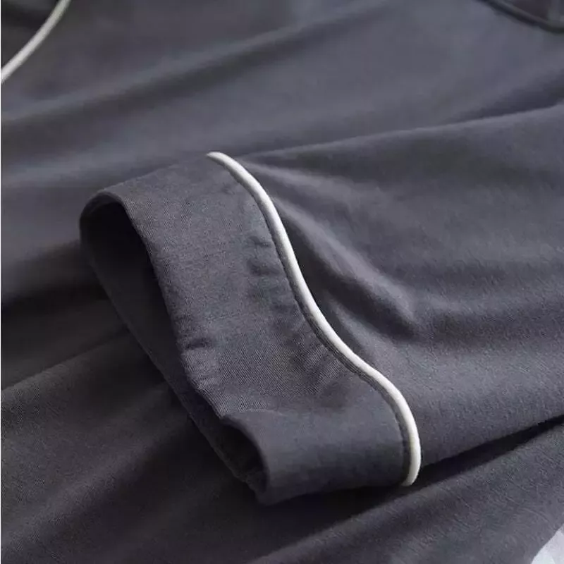 Pyjama gris en satin pour homme