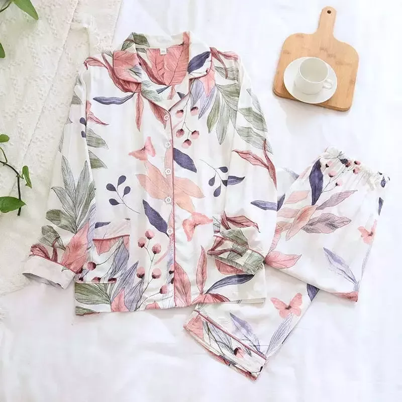 Pyjama satin blanc à motifs