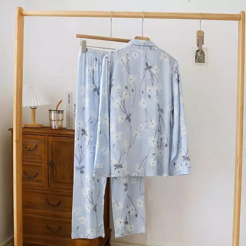 Pyjama satin bleu ciel